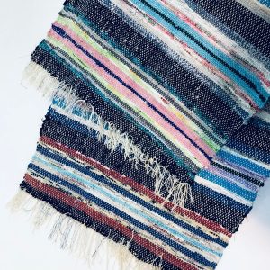 Hand woven handmade rug